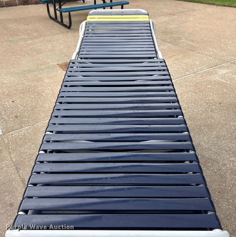 image for item EK4942 (25) pool lounge chairs 