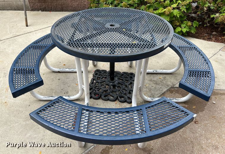 image for item EK4951 (4) picnic tables