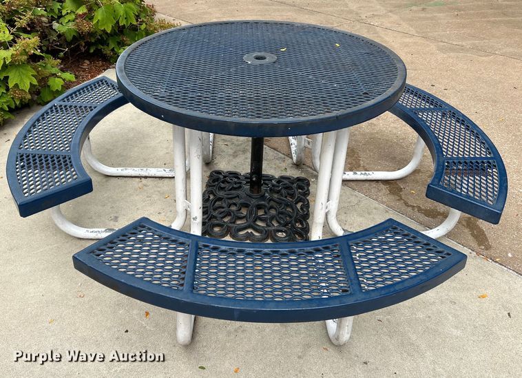 image for item EK4951 (4) picnic tables