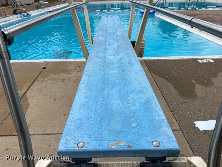 image for item EK4953 Duraflex Durafirm diving board