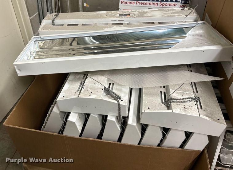 image for item EK4955 (27) light fixtures