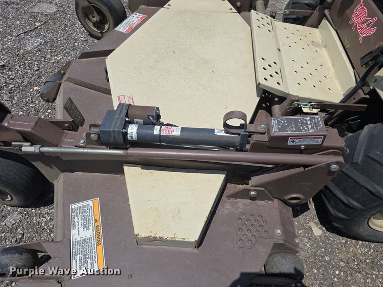 image for item EK6073 Grasshopper  932 ZTR lawn mower