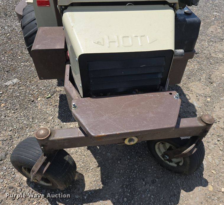 image for item EK6073 Grasshopper  932 ZTR lawn mower