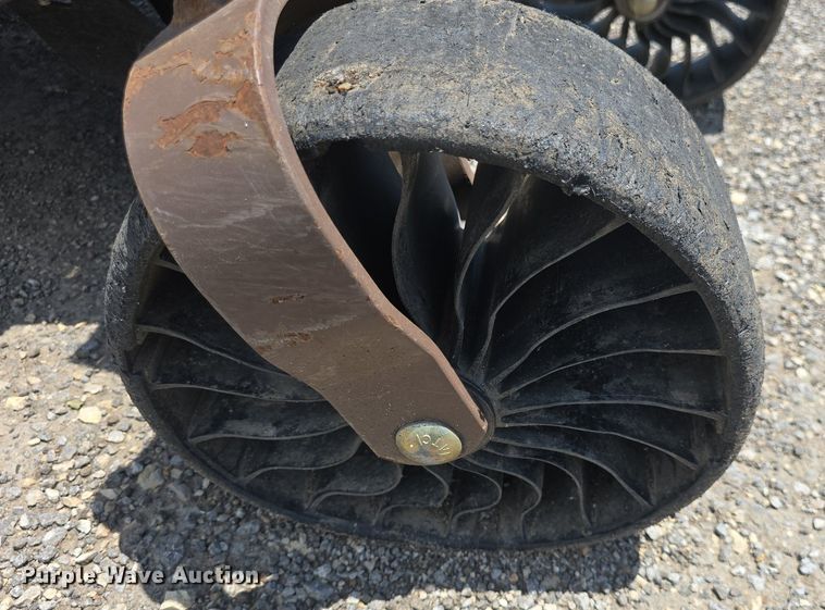 image for item EK6074 Grasshopper  932 ZTR lawn mower