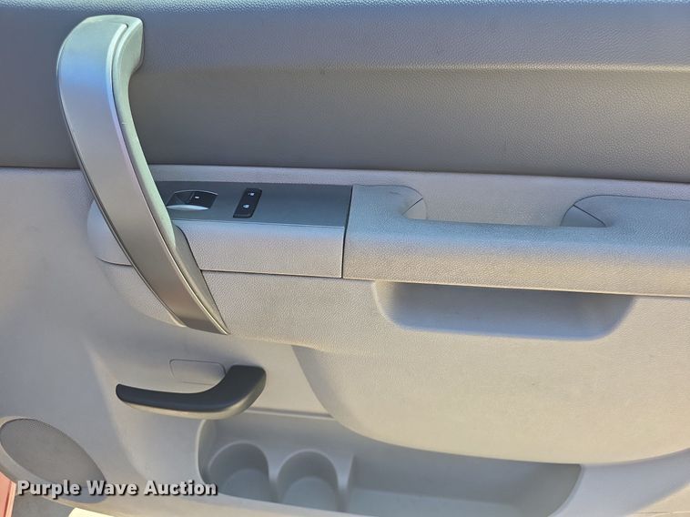 image for item EK6139 2012 Chevrolet Silverado 1500 Crew Cab pickup truck