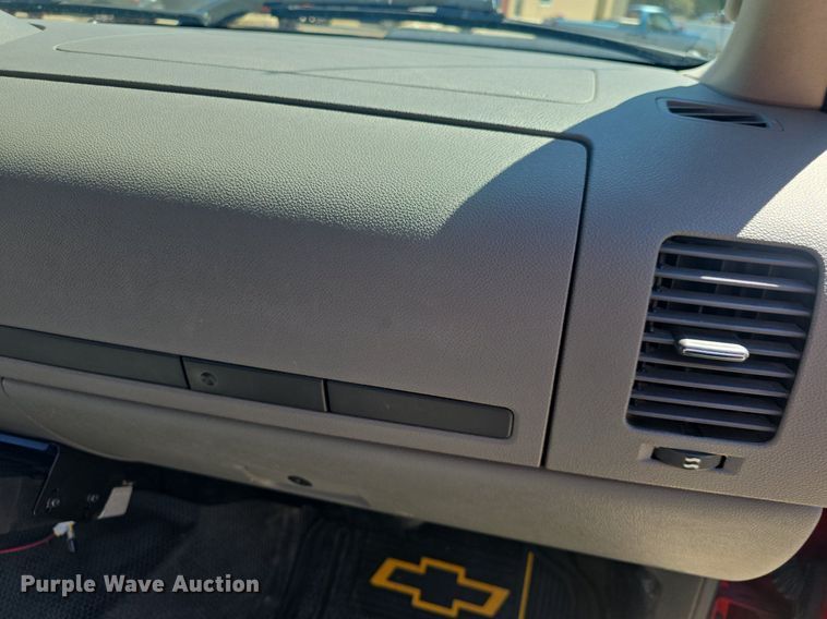 image for item EK6139 2012 Chevrolet Silverado 1500 Crew Cab pickup truck