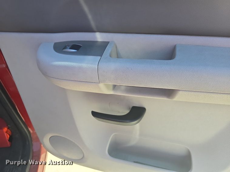 image for item EK6139 2012 Chevrolet Silverado 1500 Crew Cab pickup truck