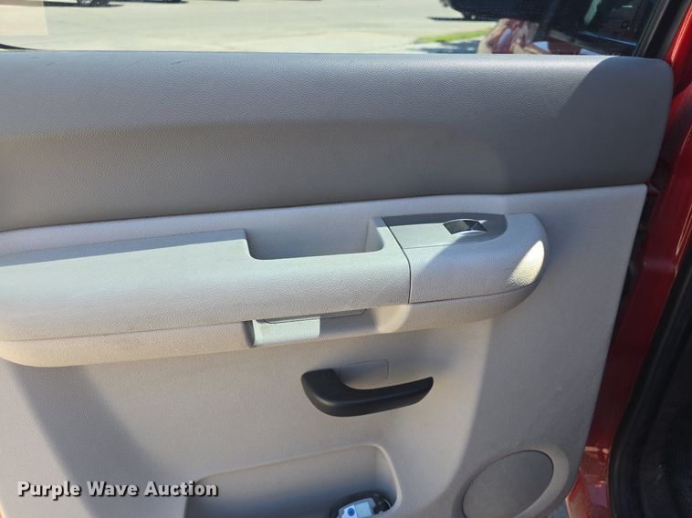 image for item EK6139 2012 Chevrolet Silverado 1500 Crew Cab pickup truck