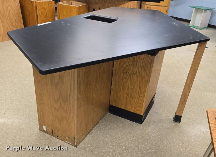 image for item EK6152 (5) science room tables