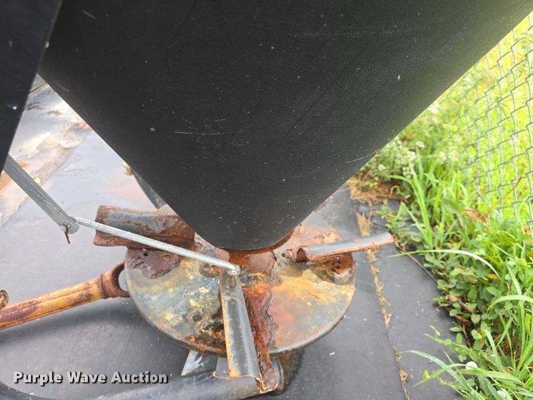 image for item EK6164 Lawn equipment