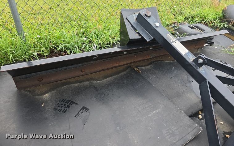 image for item EK6164 Lawn equipment