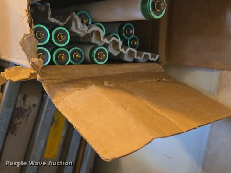 image for item EK6173 (24) 8' L light bulbs