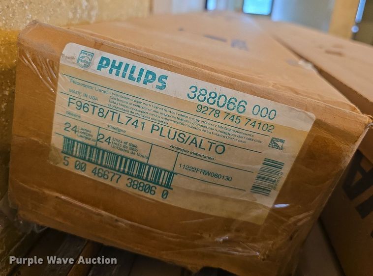 image for item EK6173 (24) 8' L light bulbs