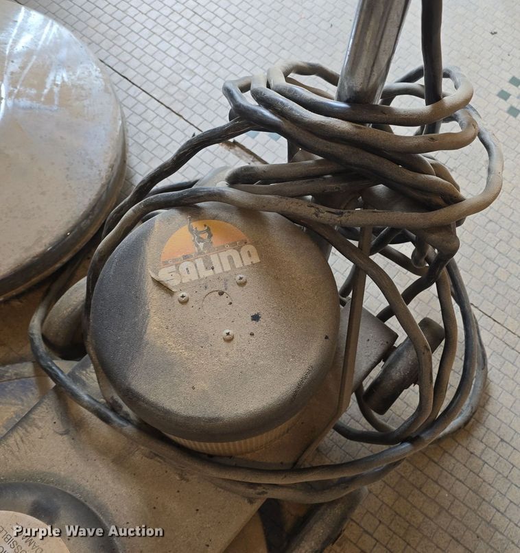 image for item EK6175 Janitorial equipment 