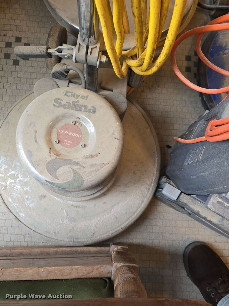 image for item EK6175 Janitorial equipment 