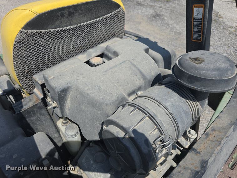 image for item EK6192 John Deere  777 ZTR lawn mower