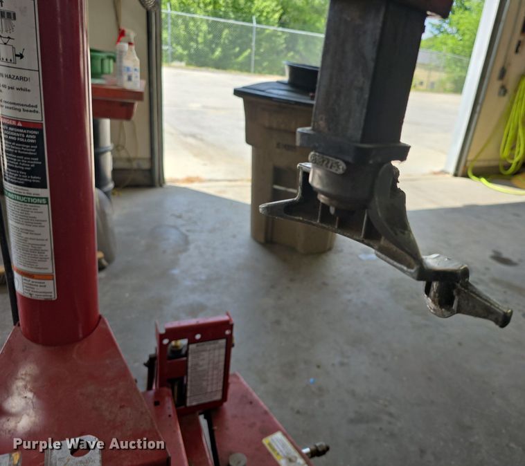 image for item EK6202 Coats  5040A  tire machine