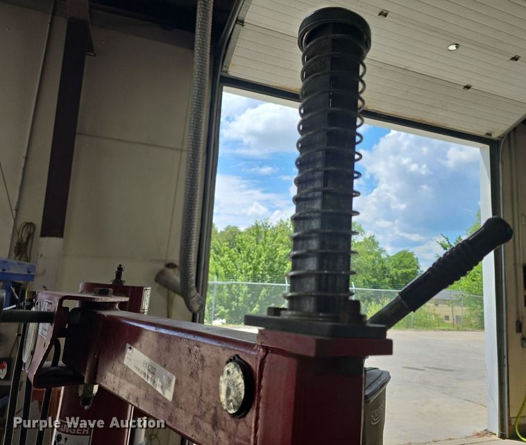 image for item EK6202 Coats  5040A  tire machine