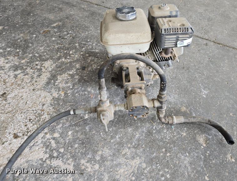 image for item EK6204 Hydraulic pump