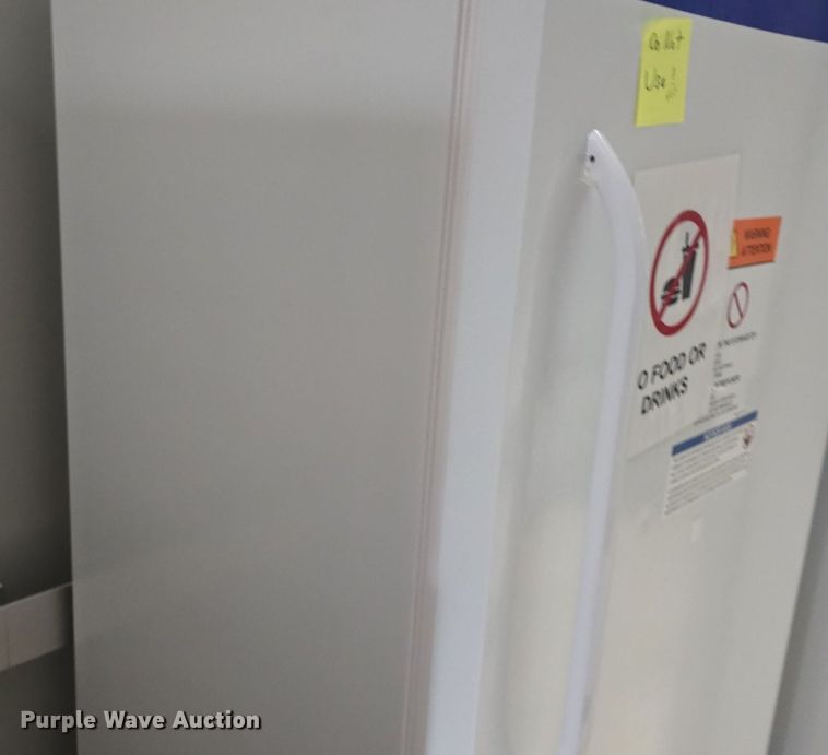 image for item EK6207 Fisher Scientific 17LREEFSA fridge 