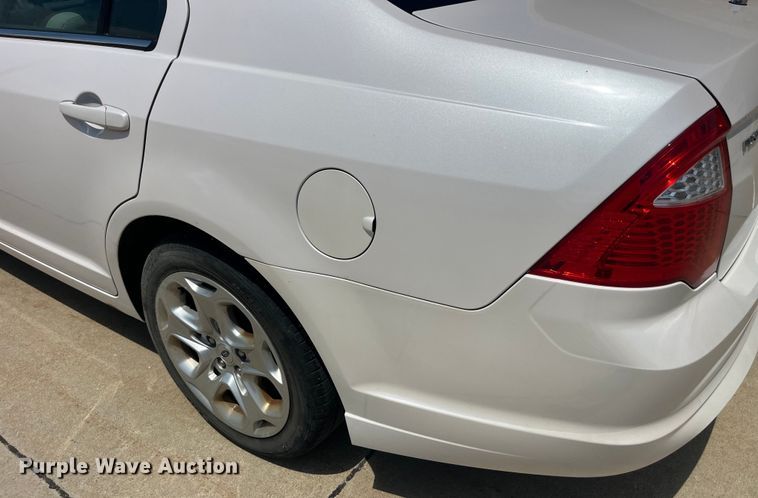 image for item EK8746 2010 Ford Fusion SE 