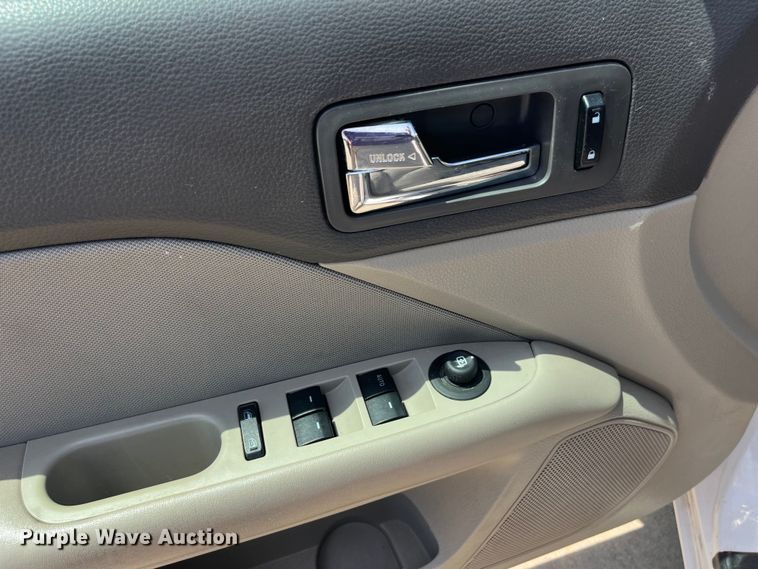 image for item EK8746 2010 Ford Fusion SE 
