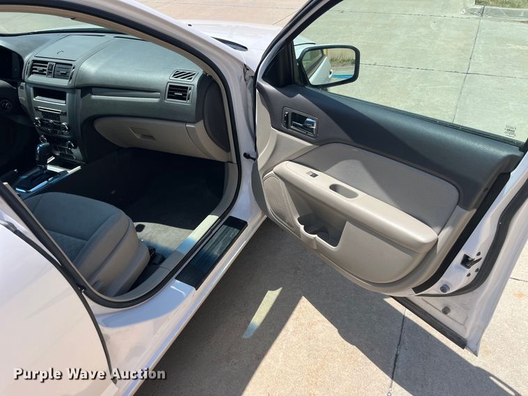 image for item EK8746 2010 Ford Fusion SE 