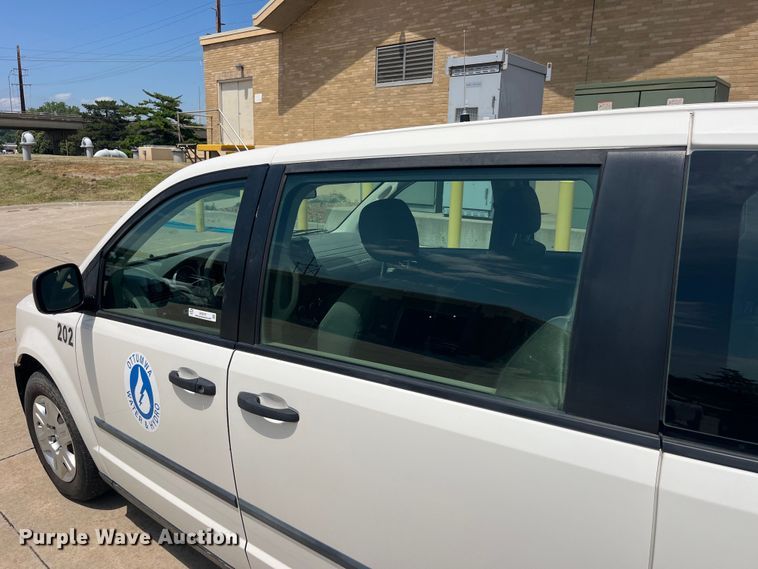 image for item EK8747 2008 Dodge Grand Caravan SE van