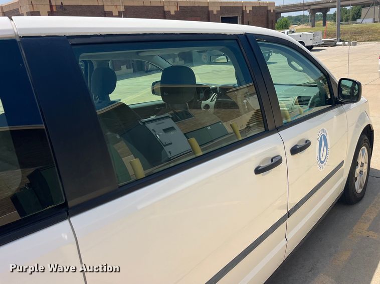 image for item EK8747 2008 Dodge Grand Caravan SE van