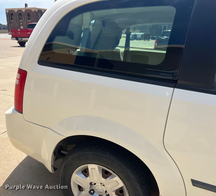 image for item EK8747 2008 Dodge Grand Caravan SE van