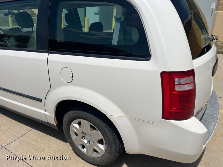 image for item EK8747 2008 Dodge Grand Caravan SE van