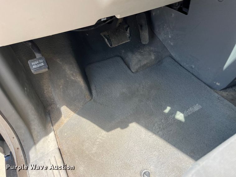 image for item EK8747 2008 Dodge Grand Caravan SE van