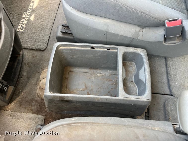 image for item EK8747 2008 Dodge Grand Caravan SE van