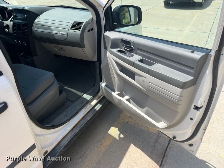 image for item EK8747 2008 Dodge Grand Caravan SE van