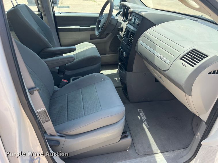 image for item EK8747 2008 Dodge Grand Caravan SE van