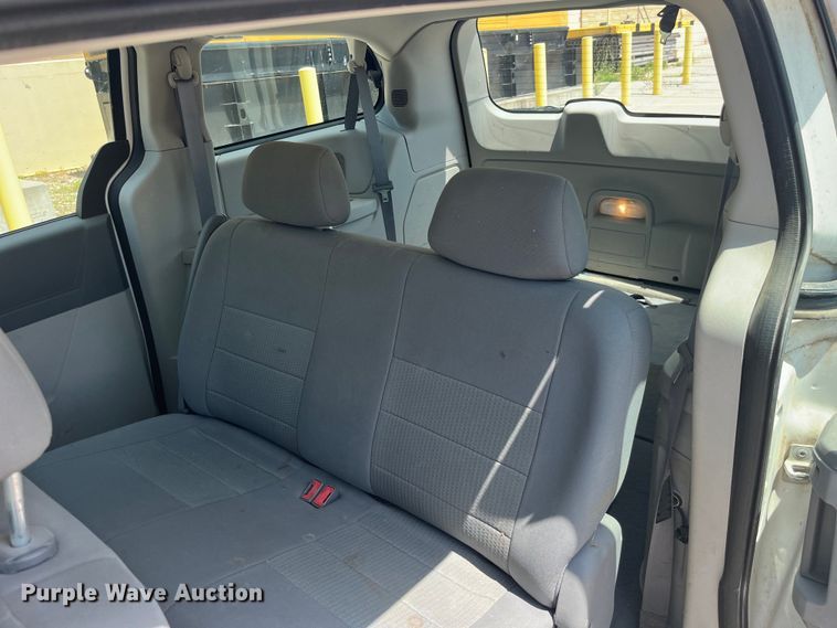 image for item EK8747 2008 Dodge Grand Caravan SE van