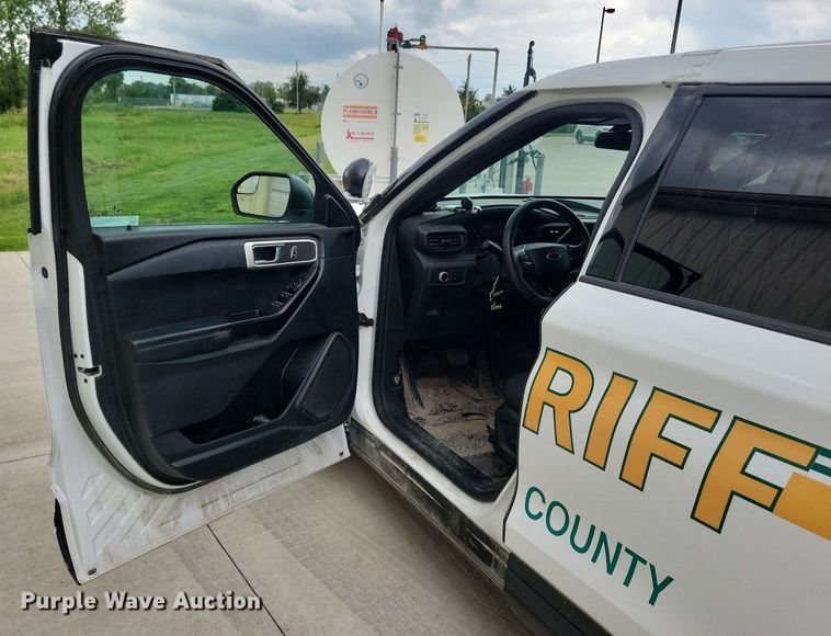 image for item KA9925 2020 Ford Explorer Police Interceptor  SUV