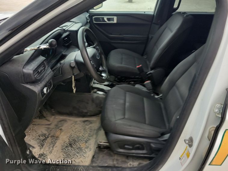 image for item KA9925 2020 Ford Explorer Police Interceptor  SUV