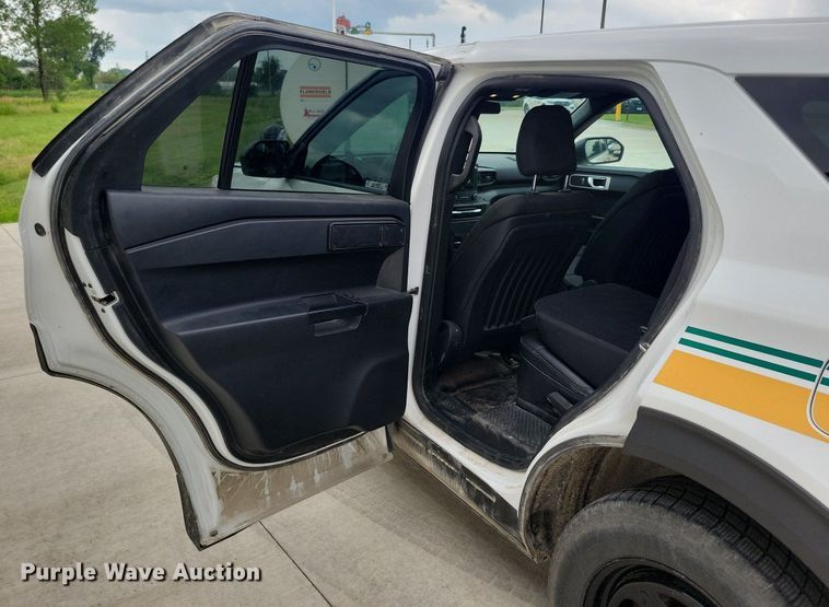 image for item KA9925 2020 Ford Explorer Police Interceptor  SUV
