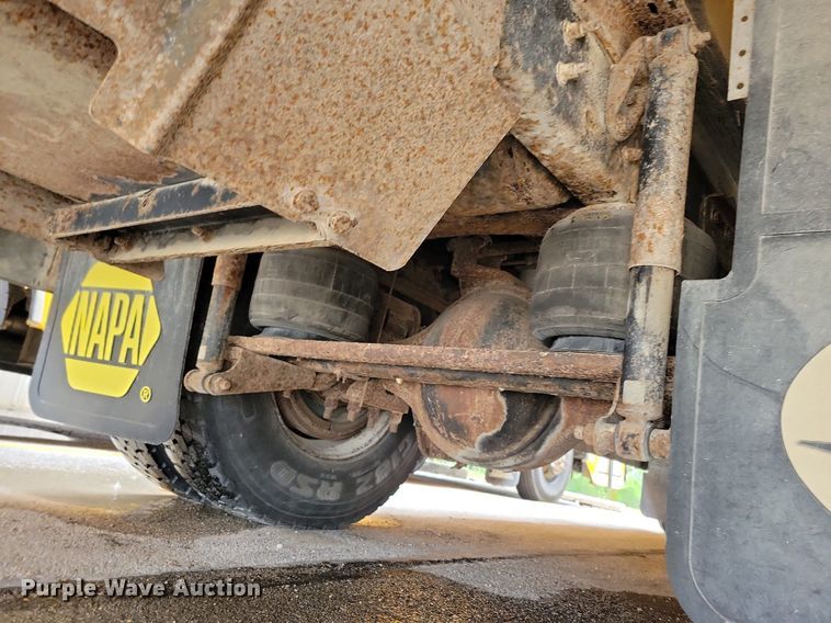 image for item KA9975 2010 Bluebird school bus