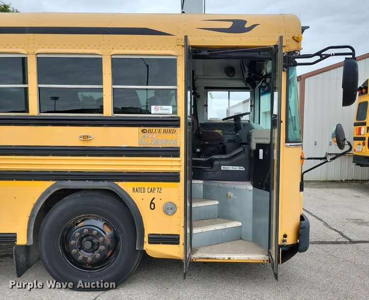 image for item KA9975 2010 Bluebird school bus