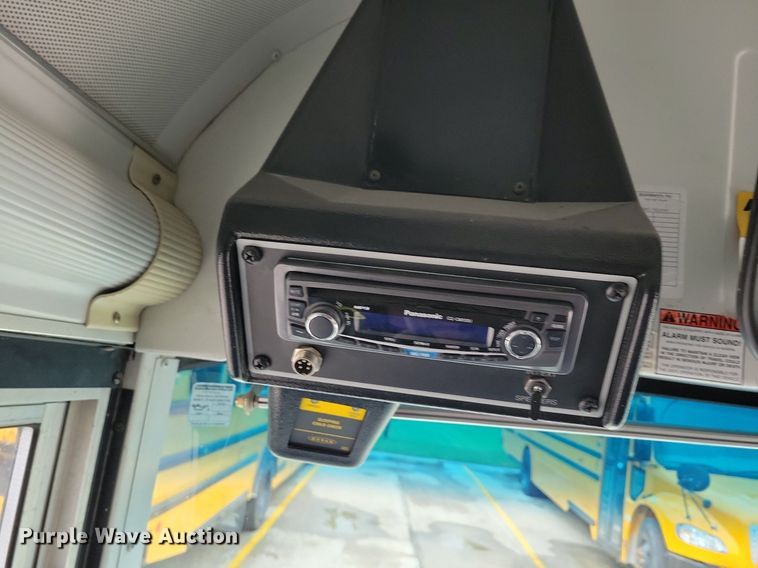 image for item KA9975 2010 Bluebird school bus