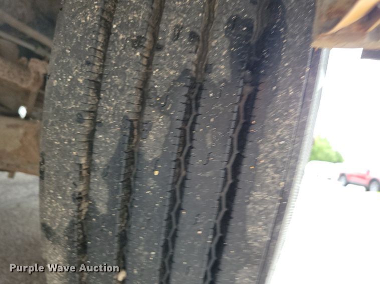 image for item KA9975 2010 Bluebird school bus