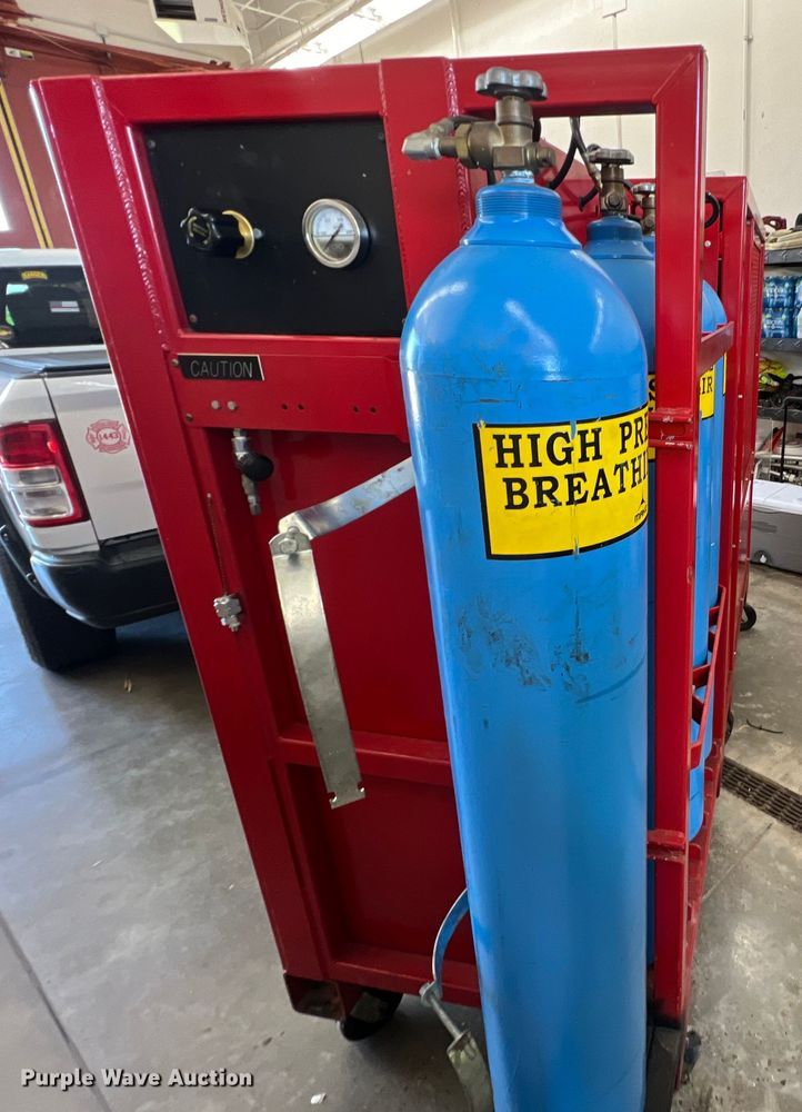 image for item LU9996 Eagle Compressors Baron II tank refill station