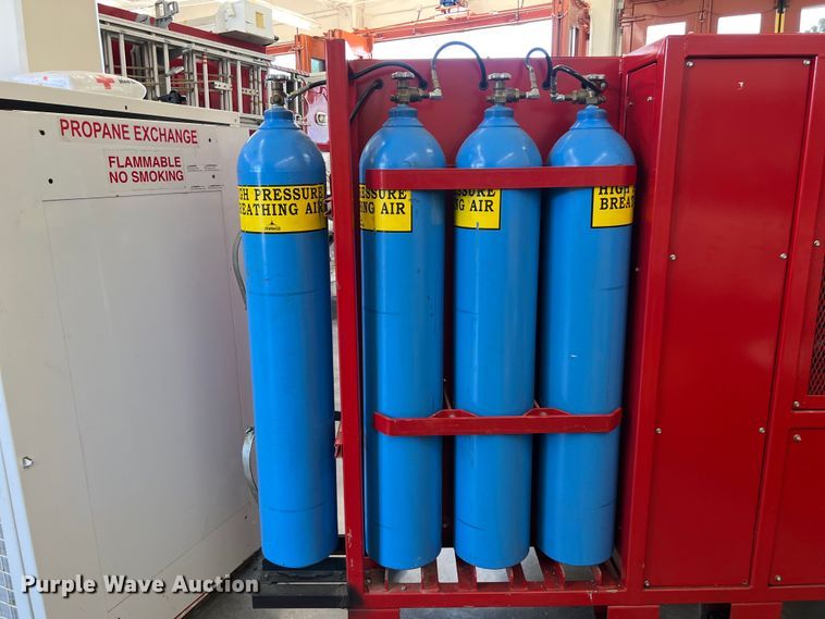 image for item LU9996 Eagle Compressors Baron II tank refill station