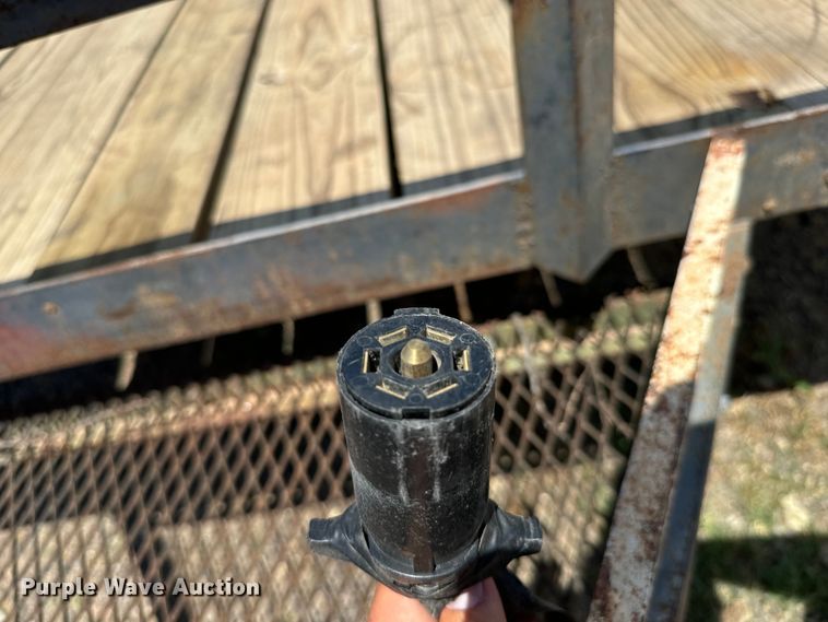 image for item MU9868 1995 Starlite utility trailer