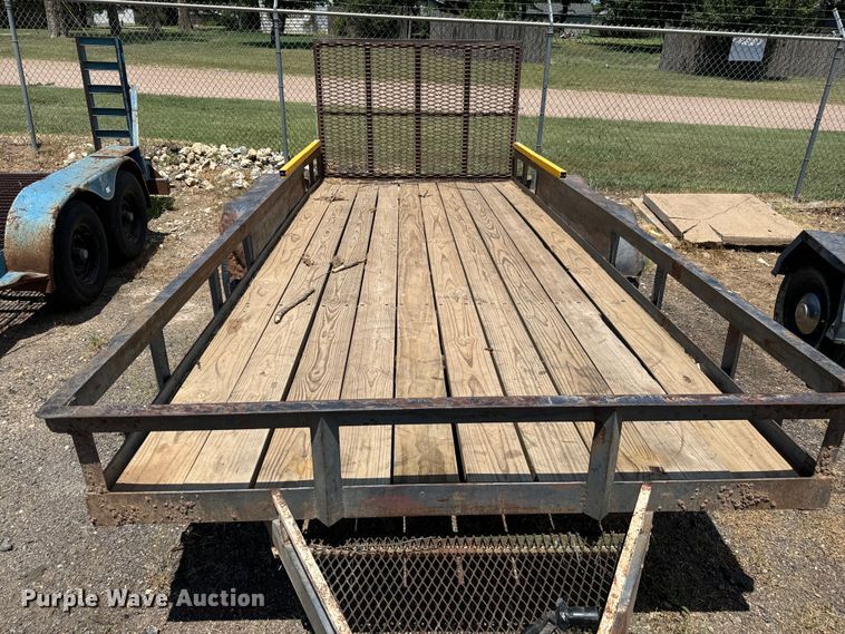 image for item MU9868 1995 Starlite utility trailer