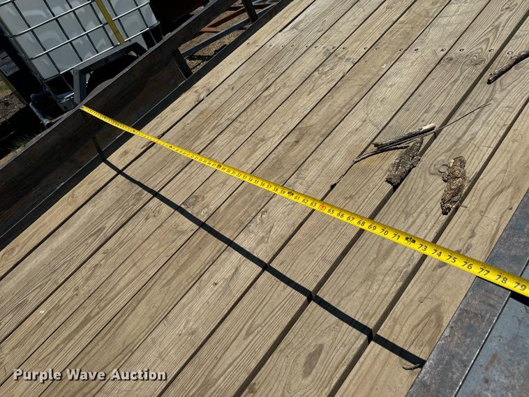 image for item MU9868 1995 Starlite utility trailer