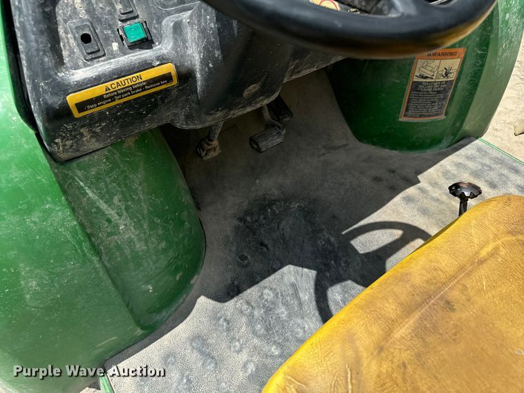 image for item MU9933 2002 John Deere Gator utility vehicle