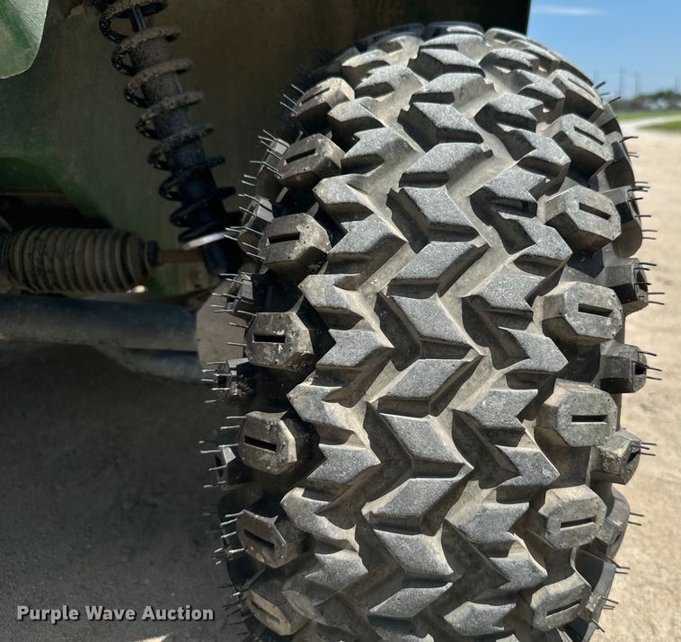 image for item MU9933 2002 John Deere Gator utility vehicle